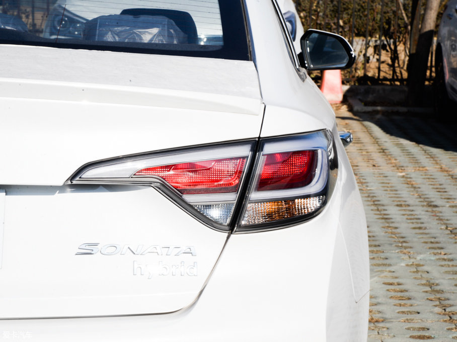 2016{늻(dng) 2.0HS I(lng)