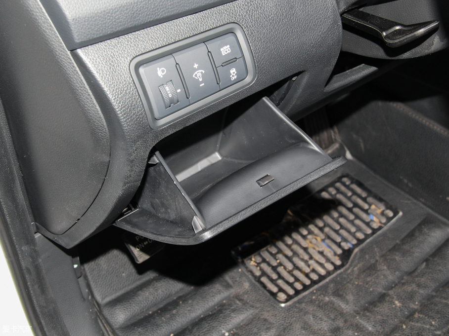 2016D 2.0L Ԅ(dng)LUX