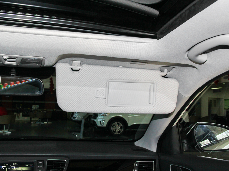 2016D 2.0L Ԅ(dng)LUX