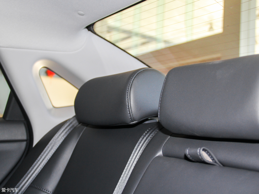 2016�����D 2.0L �Ԅ�������LUX