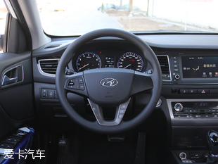 北京現(xiàn)代2016款名圖