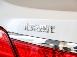 2016款2.0L 自动至尊型LUX 细节外观