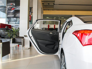 2016款2.0L 自动至尊型LUX 左后车门