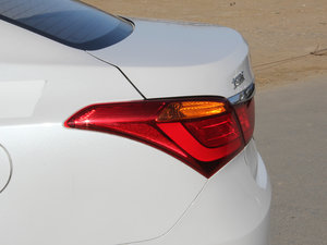 2016款1.8L 自动智能型GLS 细节外观