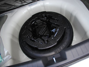 2016款1.8L 自动智能型GLS 备胎