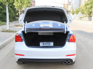 2016款1.6T DCT旗舰型 空间座椅