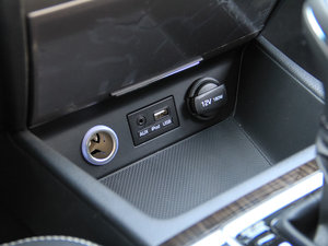 2016款1.6T DCT旗舰型 中控区