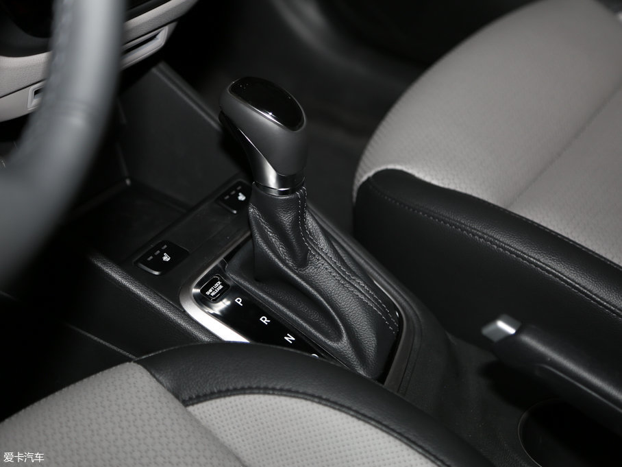 2017{ 1.6L Ԅ(dng)ӢTOP