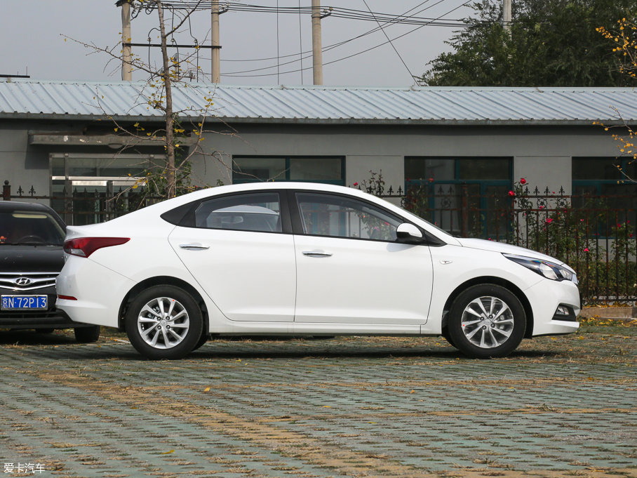 2017{ 1.4L ԄӻSPORT