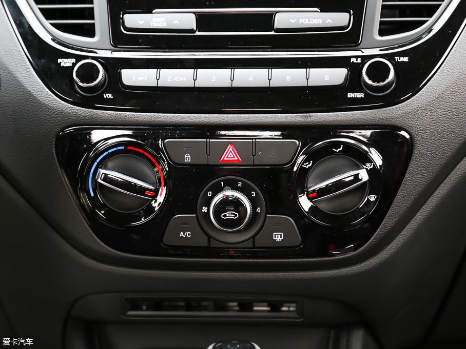 2017{ 1.4L Ԅ(dng)SPORT