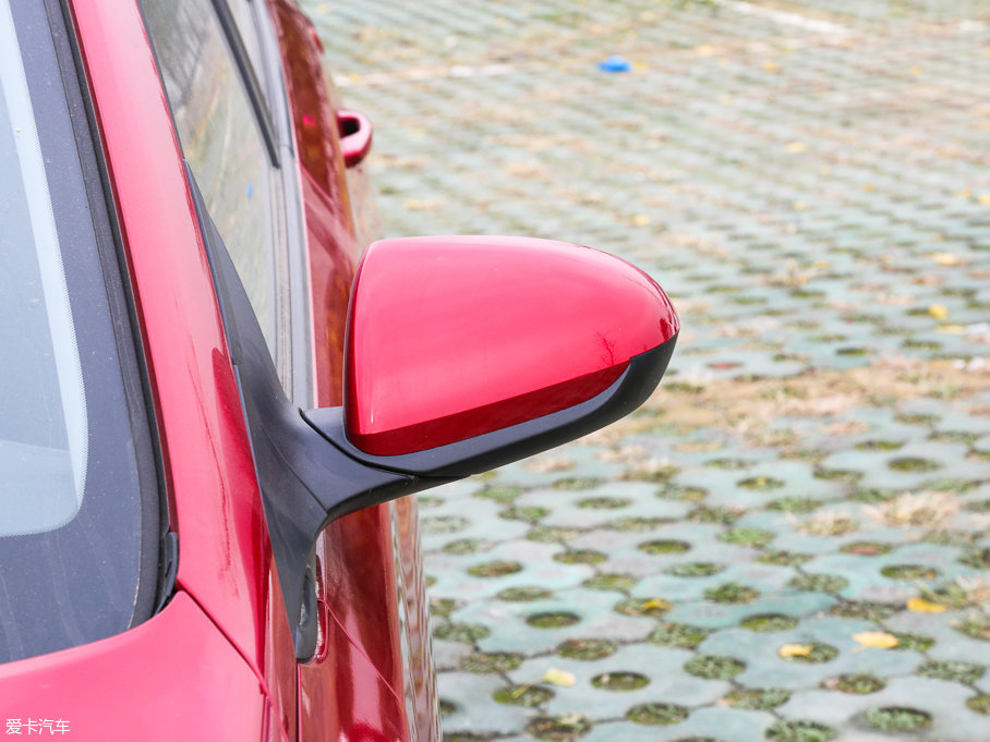 2017{ 1.4L ԄſGLS