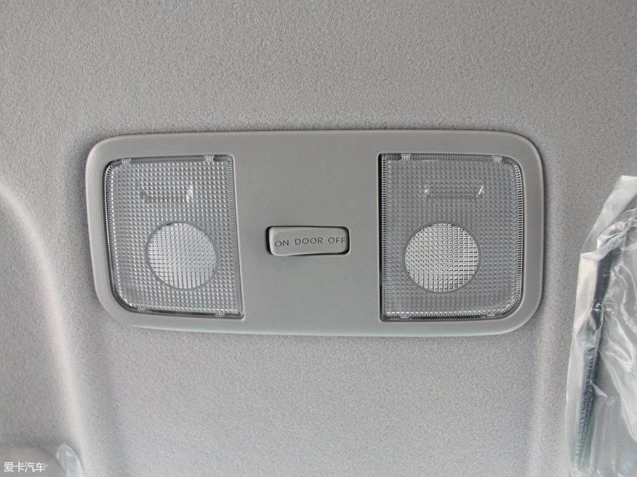 2017{ 1.4L ԄſGLS