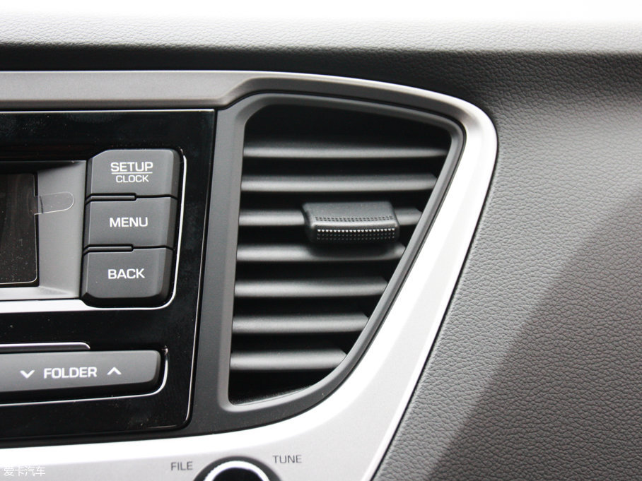 2017{ 1.4L Ԅ(dng)ſGLS