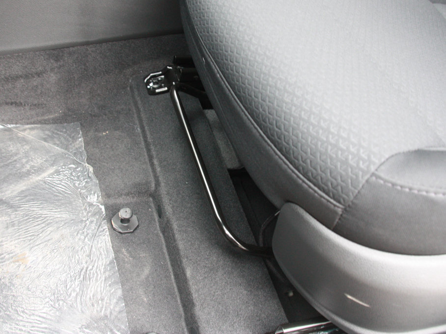 2017{ 1.4L Ԅ(dng)ſGLS