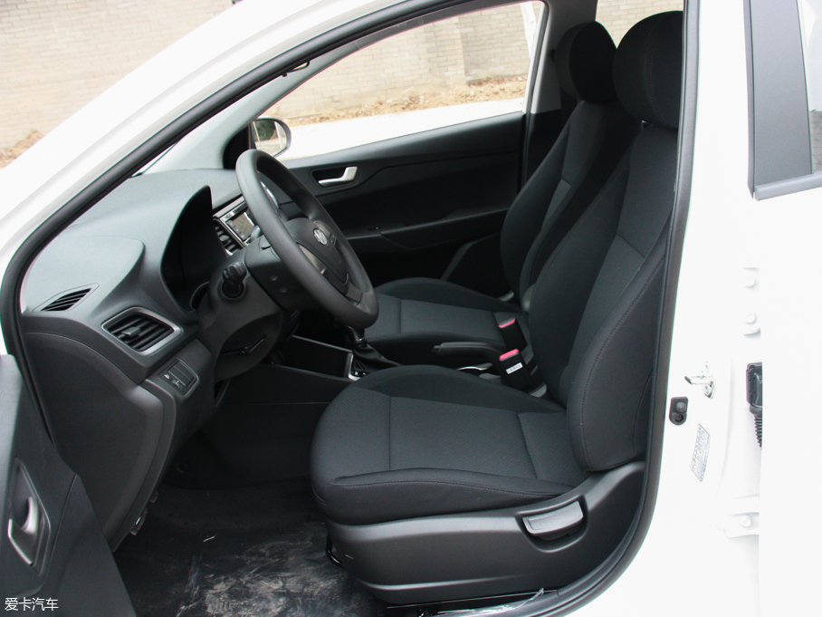 2017{ 1.4L ԄſGLS