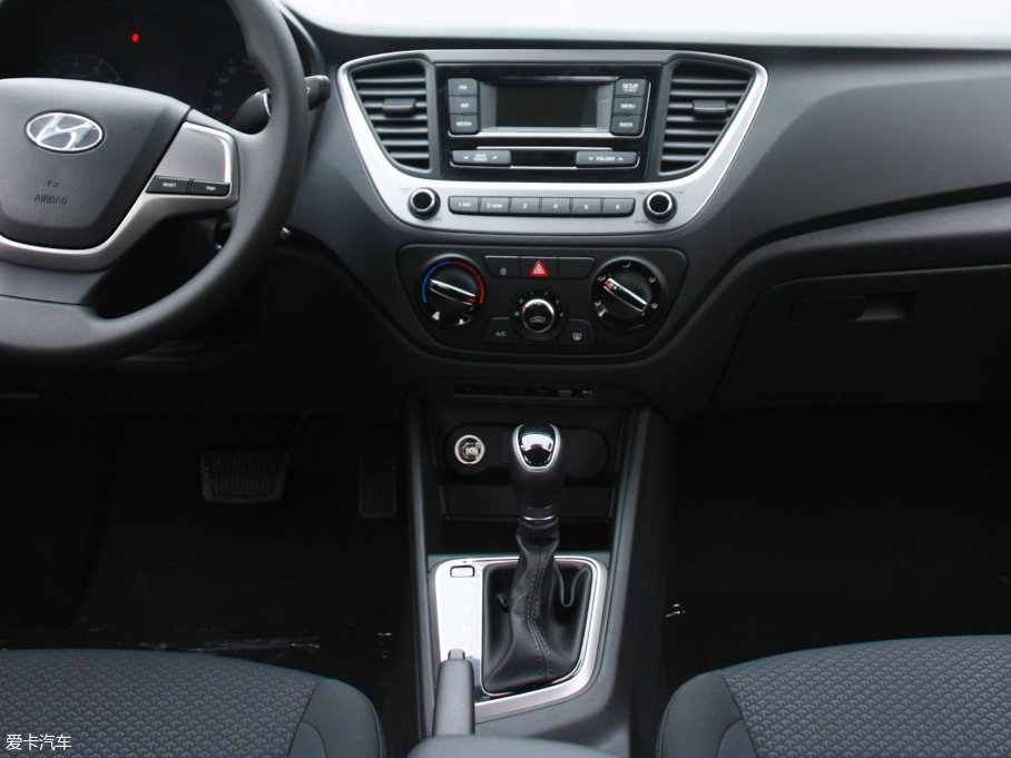 2017{ 1.4L ԄſGLS