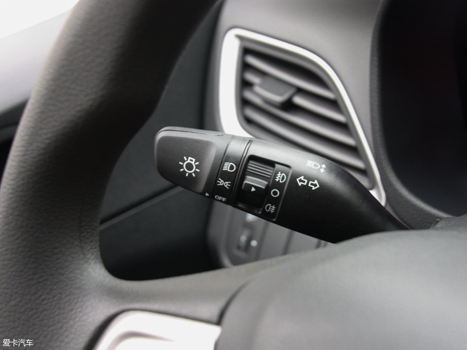 2017{ 1.4L ԄſGLS