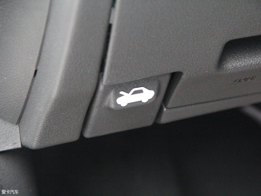 2017{ 1.4L քſGLS