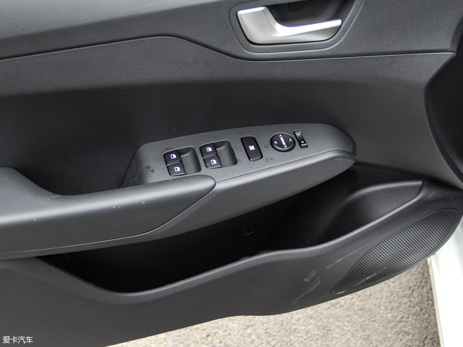 2017{ 1.4L քſGLS