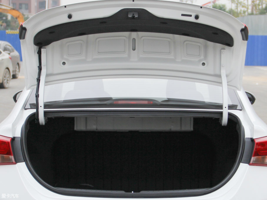 2017{ 1.4L քſGLS