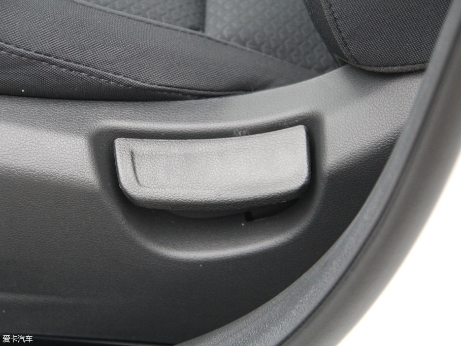 2017{ 1.4L քſGLS