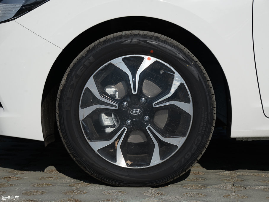 2017{ 1.6L ԄӾӢTOP