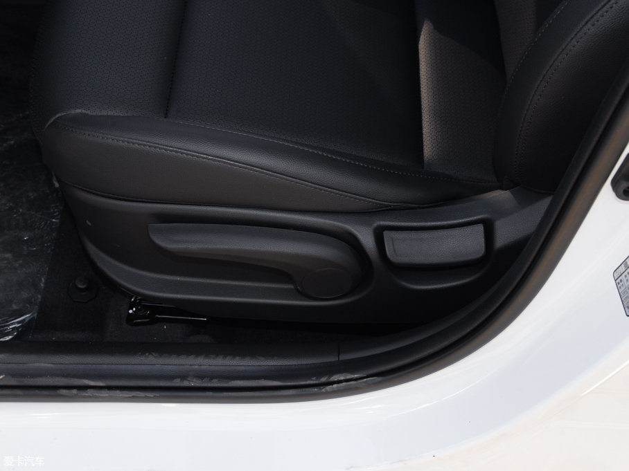 2017{ 1.6L ԄӾӢTOP