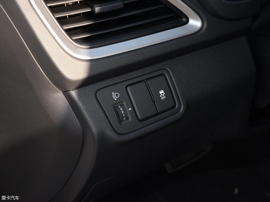 2017{ 1.6L ԄӾӢTOP