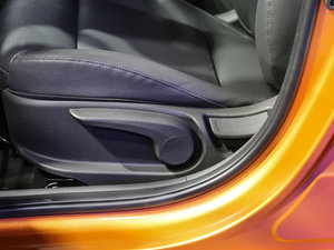 20171.4L Ԅ(dng)ӢTOP g