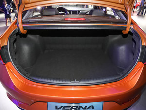 20171.4L Ԅ(dng)ӢTOP g