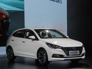 2017款1.6L 自动精英版 国V 整体外观