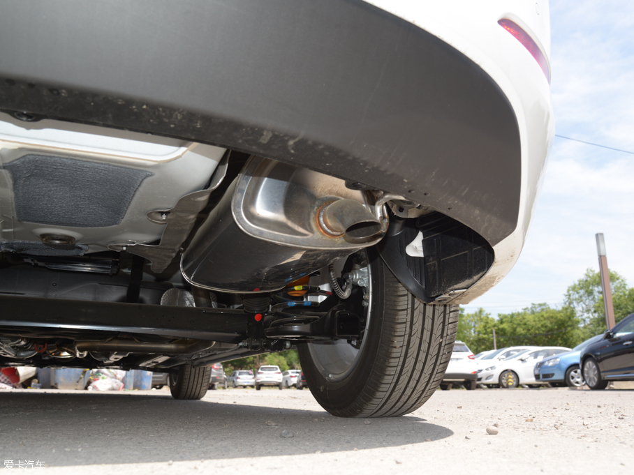 2016���ʄ� 1.6 DLX �Ԅ����F��