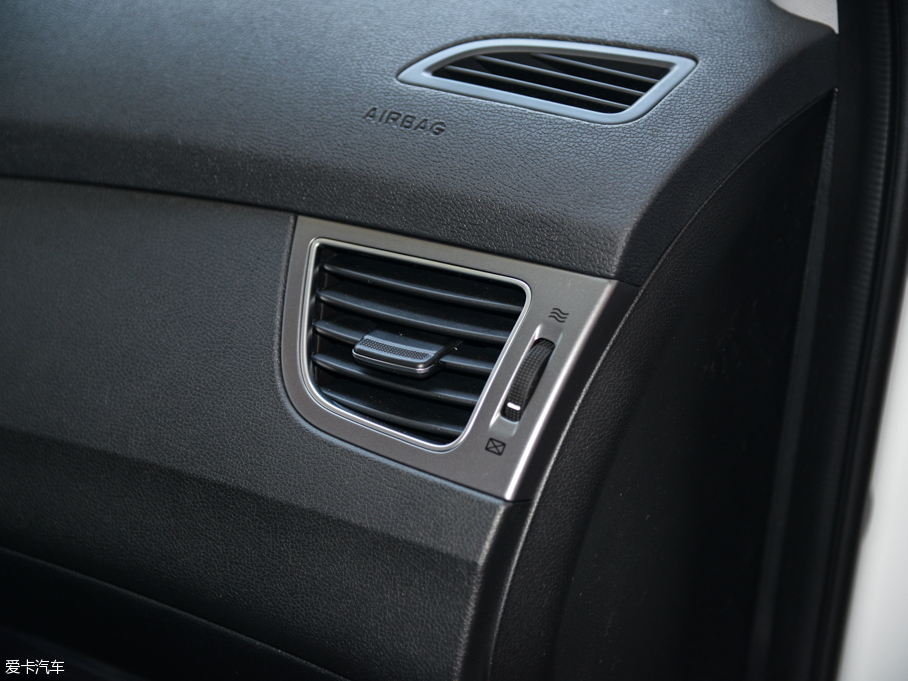 2016ʄ(dng) 1.6 DLX Ԅ(dng)F