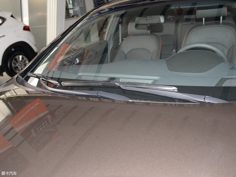 2017{ 1.6T GLXI(lng)