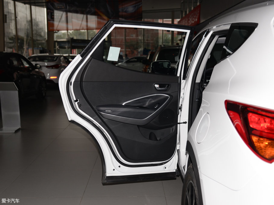 2017F(xin)_(d) 2.0T Ԅ(dng)(q) 7