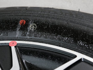 20172.0T Ԅ(q) 7 ݆̥ߴ