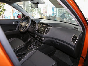 2016款1.6T DCT智能型GLS 中控区