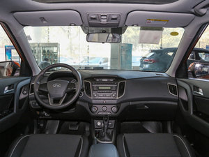 2016款1.6T DCT智能型GLS 内饰全景
