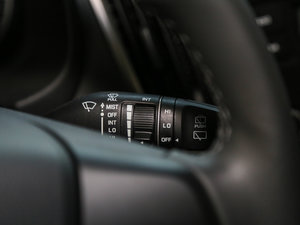 2016款1.6T DCT智能型GLS 中控区