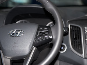 2016款1.6T DCT尊贵型DLX 中控区