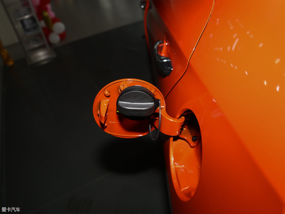 2017{RV 1.4L Ԅӻ V