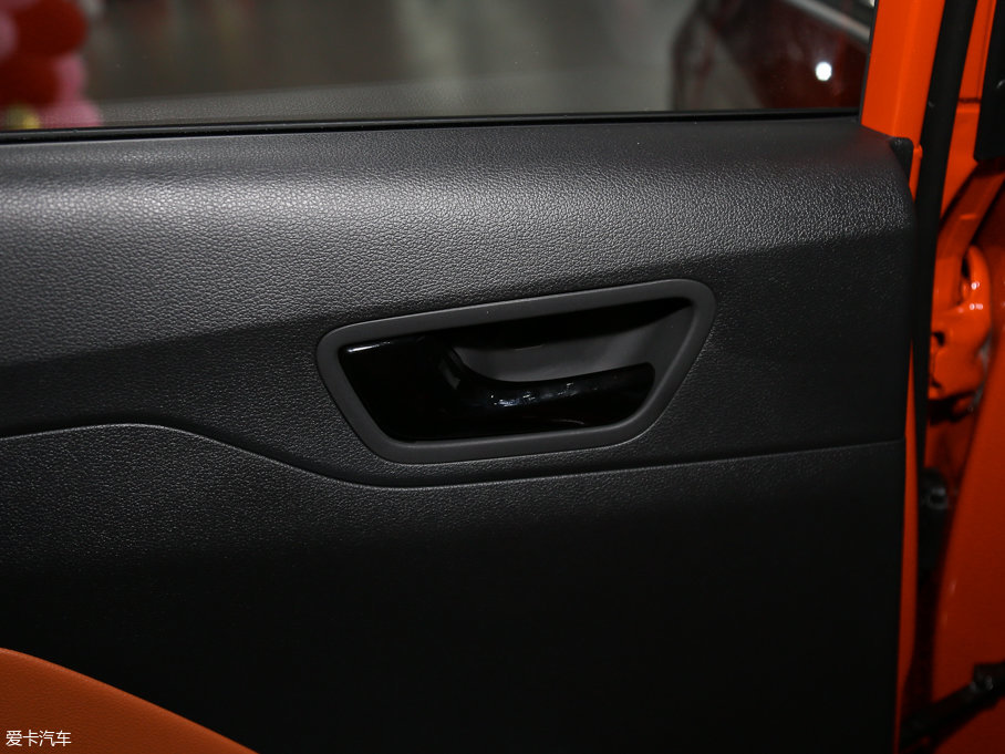 2017{RV 1.4L Ԅӻ V