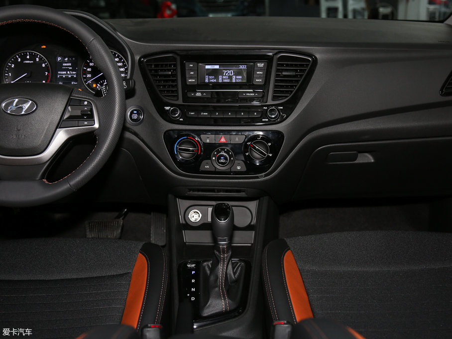 2017{RV 1.4L Ԅӻ V