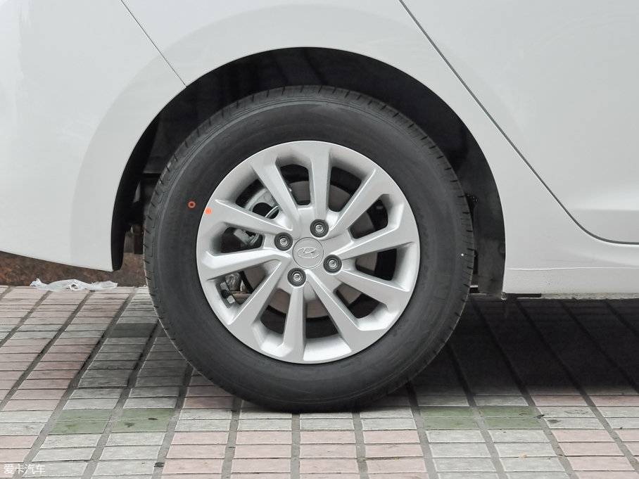 2017{RV 1.4L Ԅ(dng) (gu)V