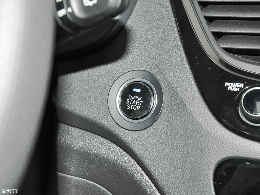 2017{RV 1.4L Ԅ(dng) V