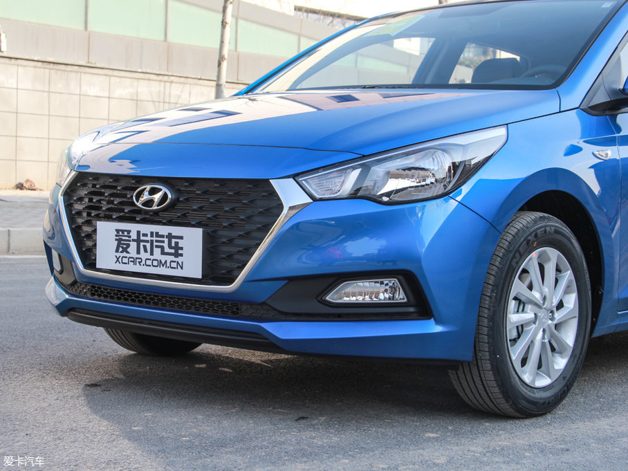 2017{RV 1.4L Ԅӻ V