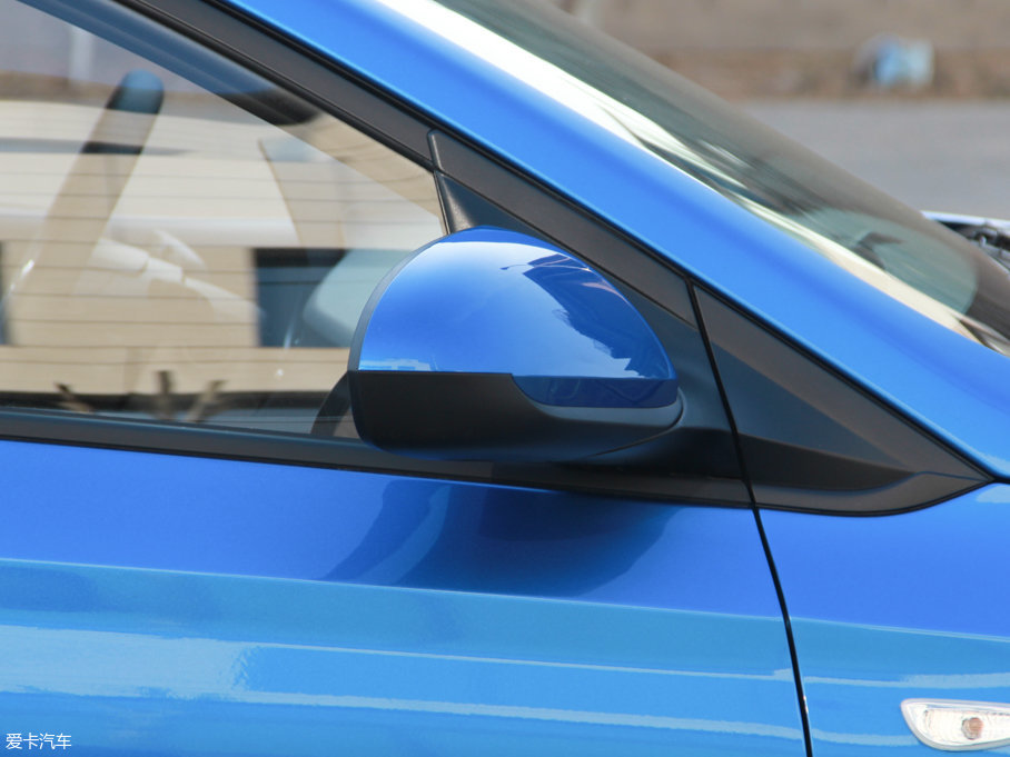 2017{RV 1.4L Ԅӻ V