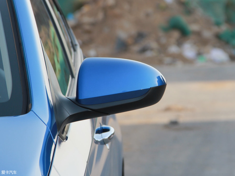 2017{RV 1.4L Ԅӻ V