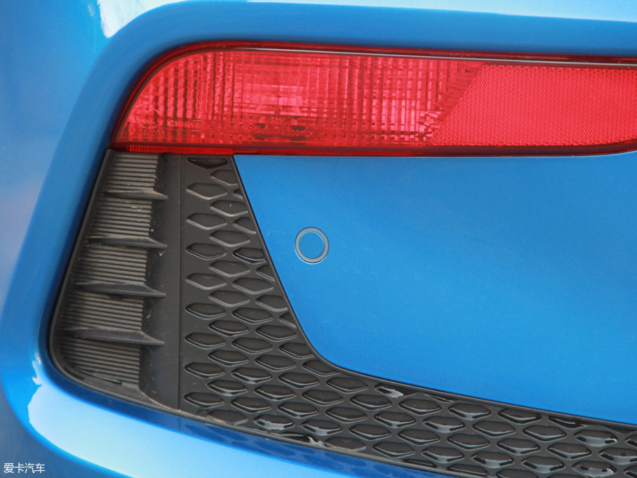 2017{RV 1.4L Ԅӻ V