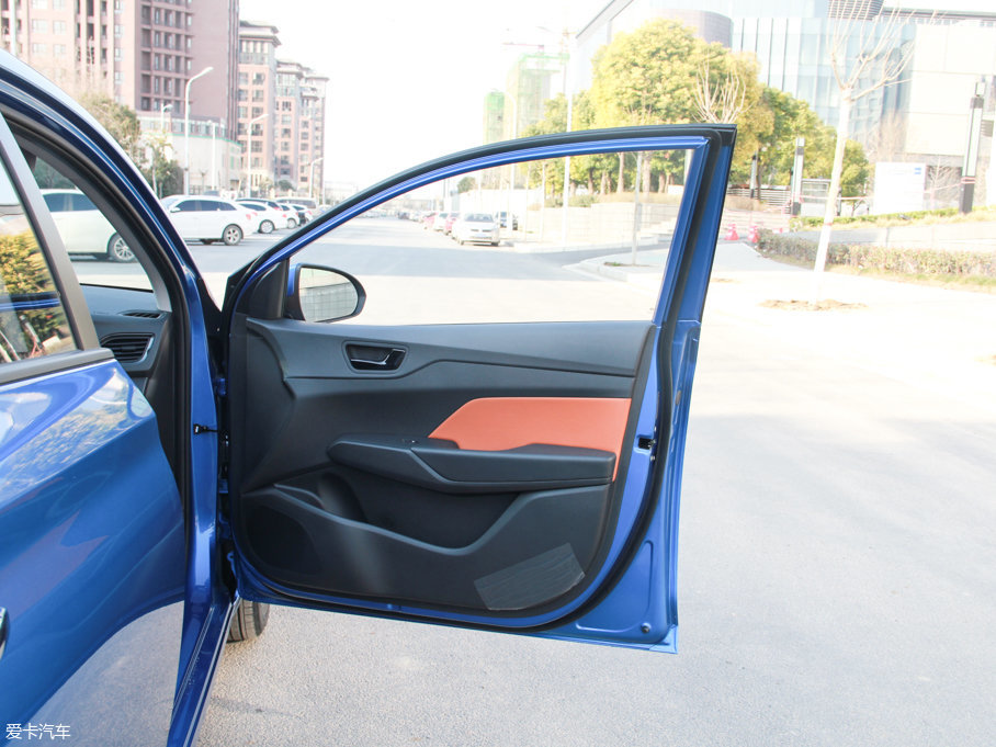 2017{RV 1.4L Ԅӻ V